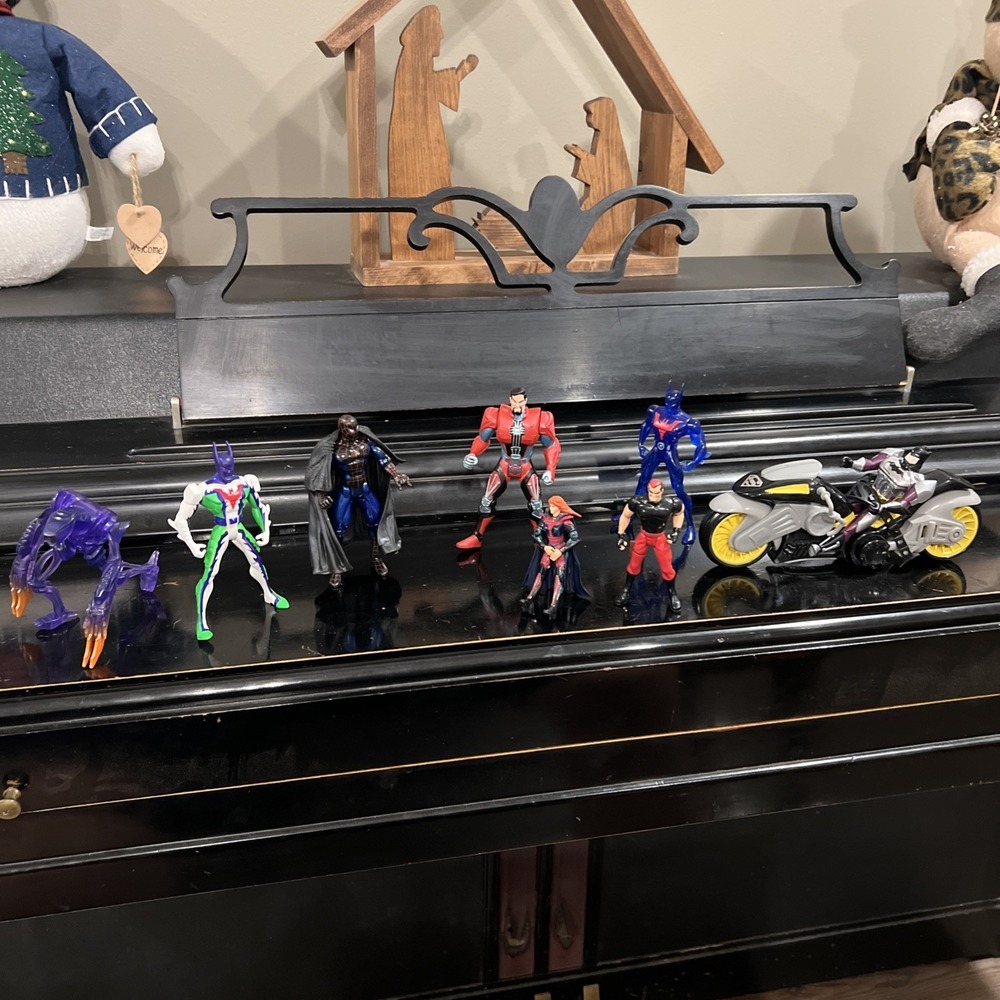 Titan AE Batman Spider-Man Gargoyle Jonnyโ Quest Action Figure Lot